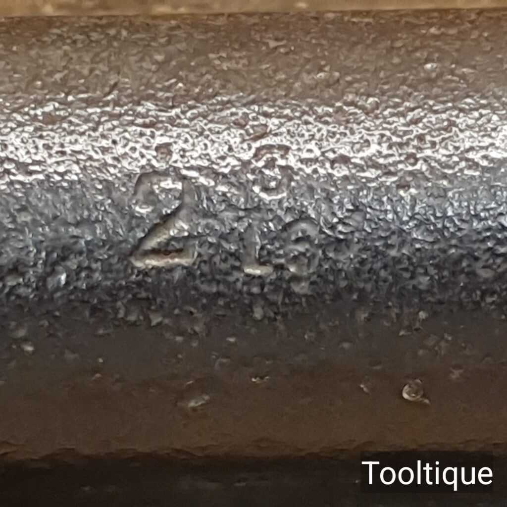 blacksmith&rsquo;s iron round hammer