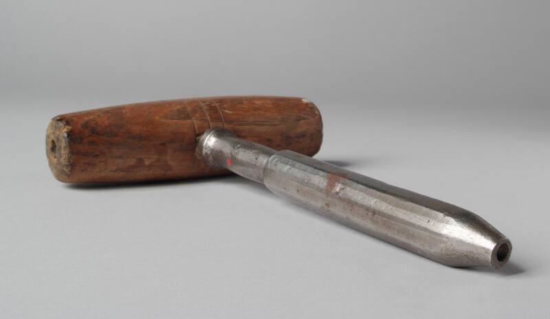 sailmaker’s stitch mallet