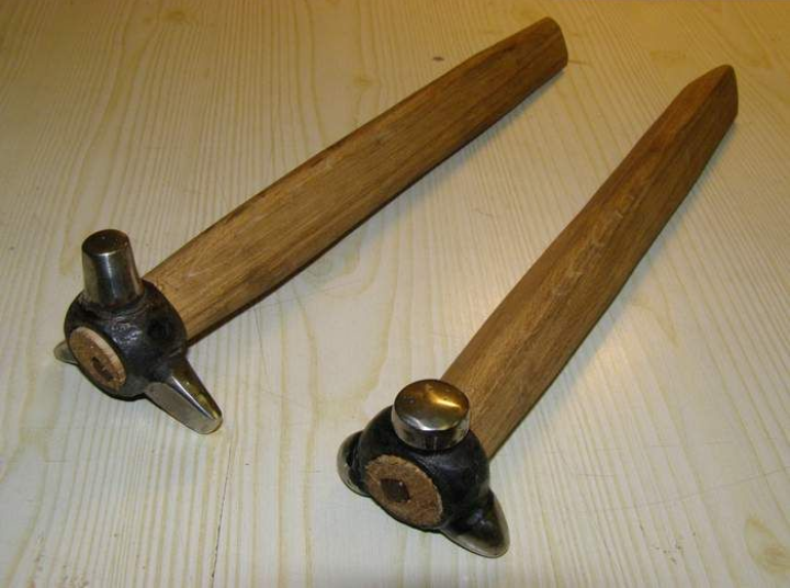 hammer with three balls