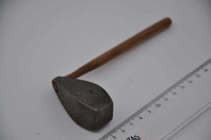 unbalanced hammer